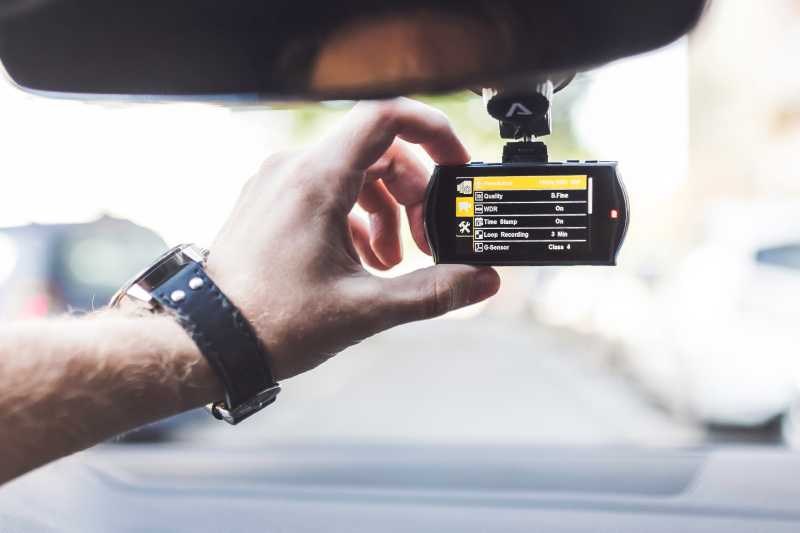 LAMAX C9 GPS (s hlásením radarov).
